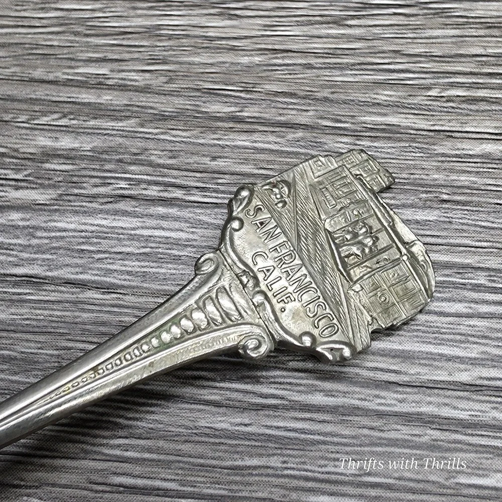 9 Collectible Spoon & Fork Bundle - Rogers,‎ Oneida, Rolex, San Francisco,  More